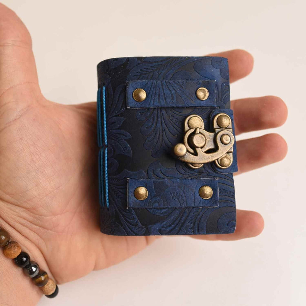 JurnaleVintage Mini jurnal 10x7 cm / Bumbac alb Talisman pentru Ganduri - Mini Jurnal cu Coperta din Piele